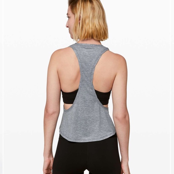 Lululemon wild wish tank- blue - like new - size 8 - Picture 5 of 9